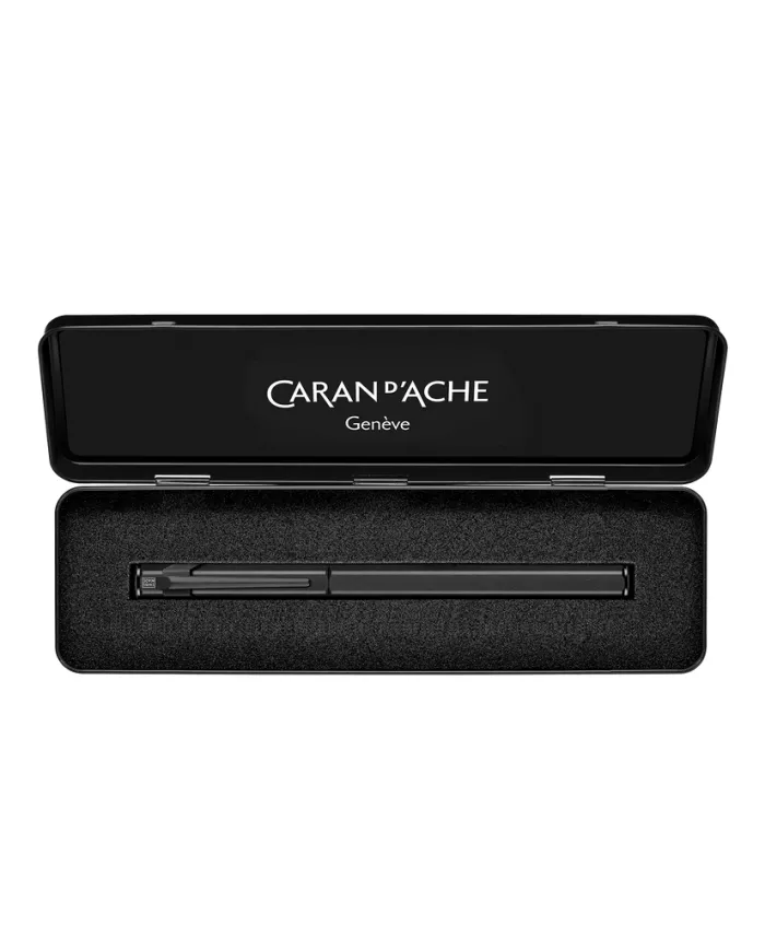 Stylo Plume 849 Caran d'Ache Black Code